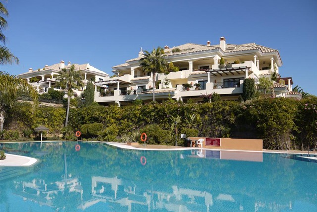 Aloha Park | 9 luxury apartment houses | Tobal arquitectos | Marbella 