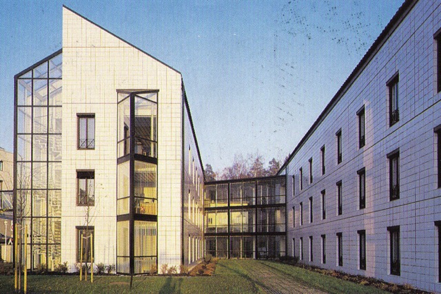 Huitfeldt Gården, SAS | Fornebue, Norway | 
Architect: Fosse og Aasen. Office building of 3.660 m2 for Scandinavian Airlines.
